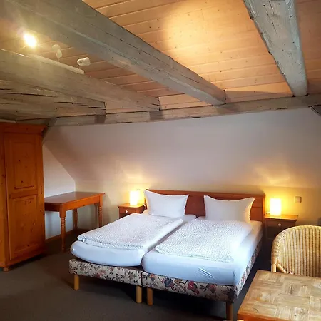 Pensionat Cafe Und Am Rennsteig *