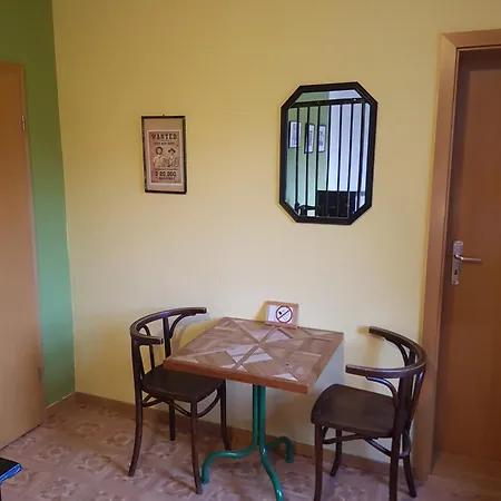 Πανσιόν Cafe Und Am Rennsteig *