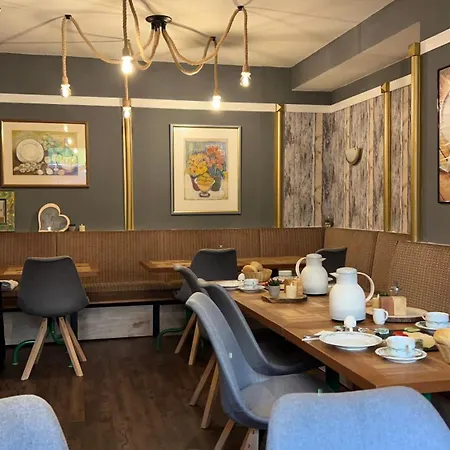 Pensionat Cafe Und Am Rennsteig Blankenstein