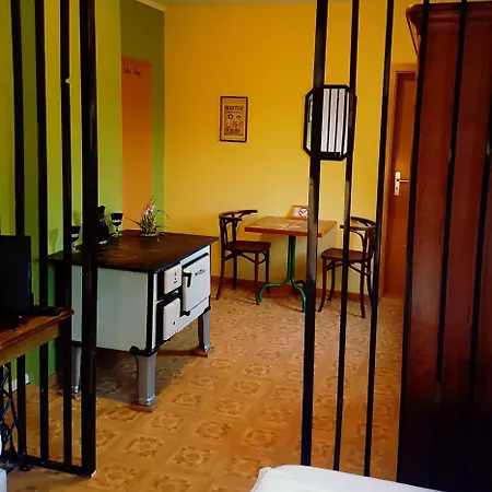 Cafe Und Am Rennsteig Πανσιόν Blankenstein