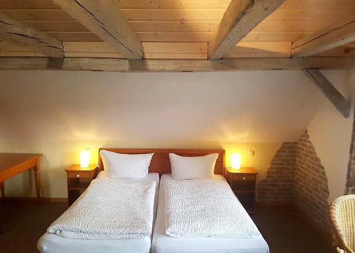 Cafe Und Am Rennsteig Gasthuis