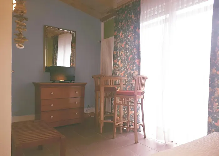 Gasthuis Cafe Und Am Rennsteig Blankenstein